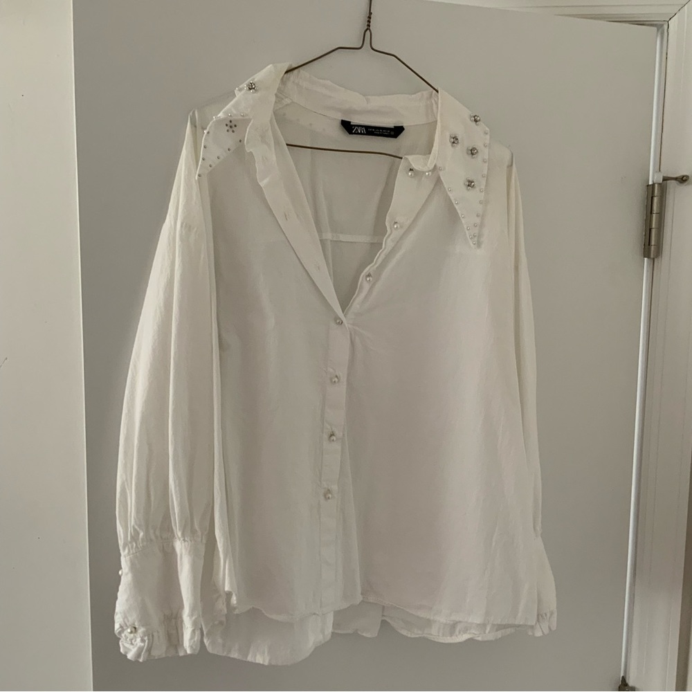 Zara White Button Up with Pearl Buttons and detail on Collar